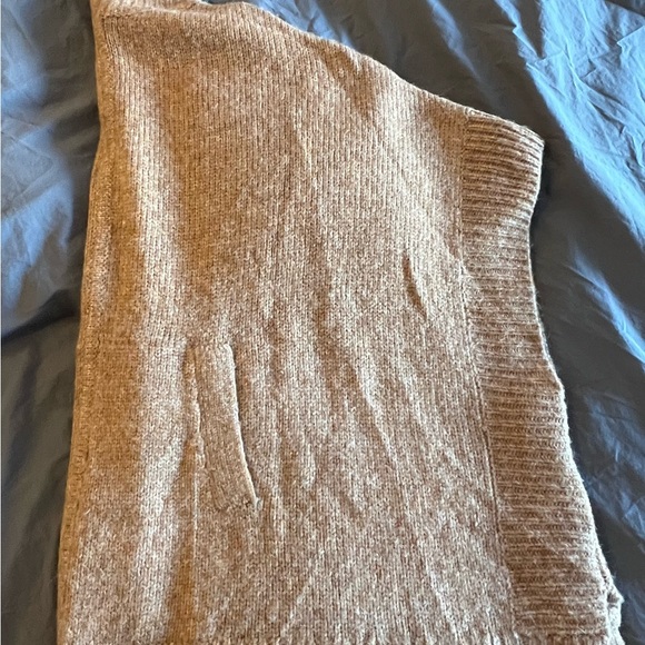 J.CREW RELAXED TURTLENECK PONCHO - Picture 7 of 9